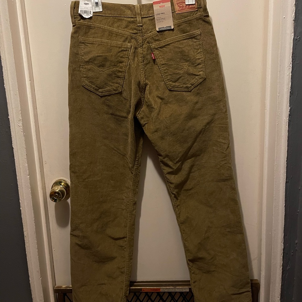 WOMEN’S LEVI’S CORDUROY PANTS LOW PRO